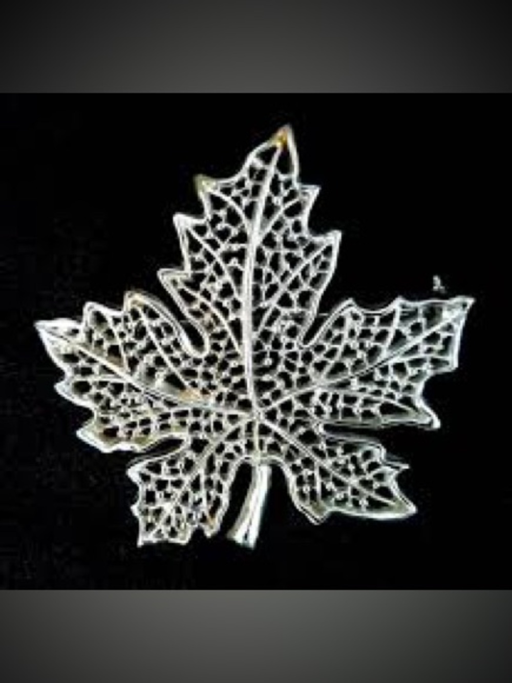 Vintage Sarah Coventry Large Silver Tone Maple Leaf Brooch Fall Textured